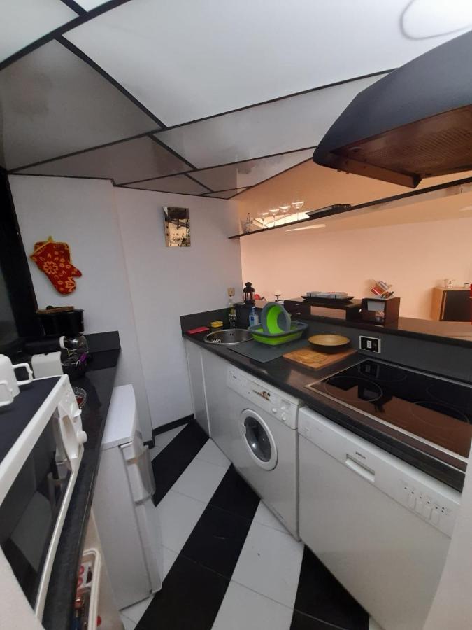Corte Lambruschini Central Apartment With Free Covered Parking Γένοβα Εξωτερικό φωτογραφία